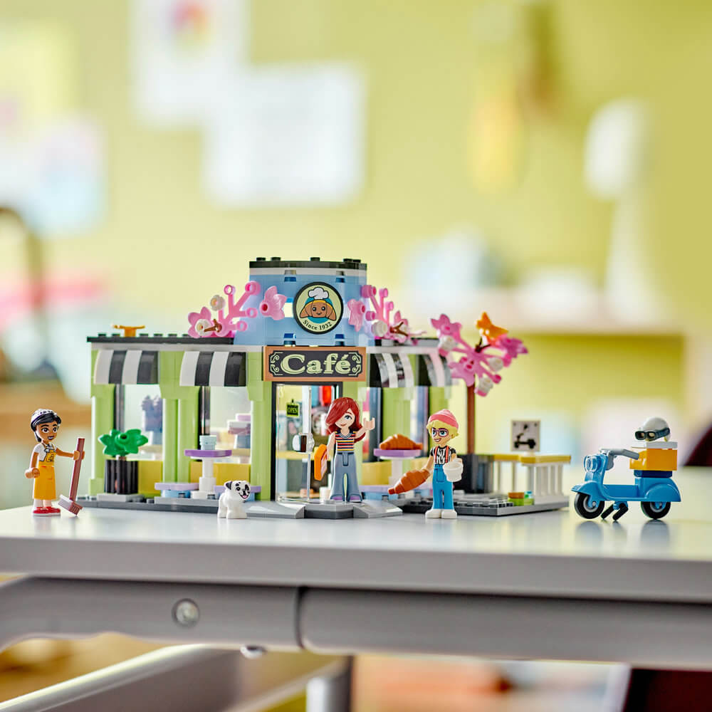 LEGO® Friends Heartlake City Café 426 Piece Building Set (42618)