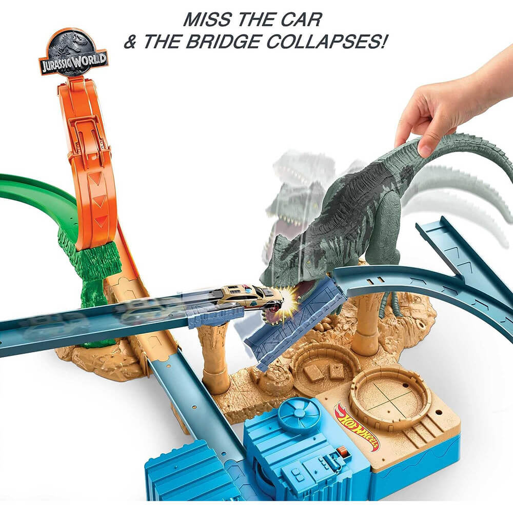 Hot Wheels Crash Spiral Track Set - Playpolis