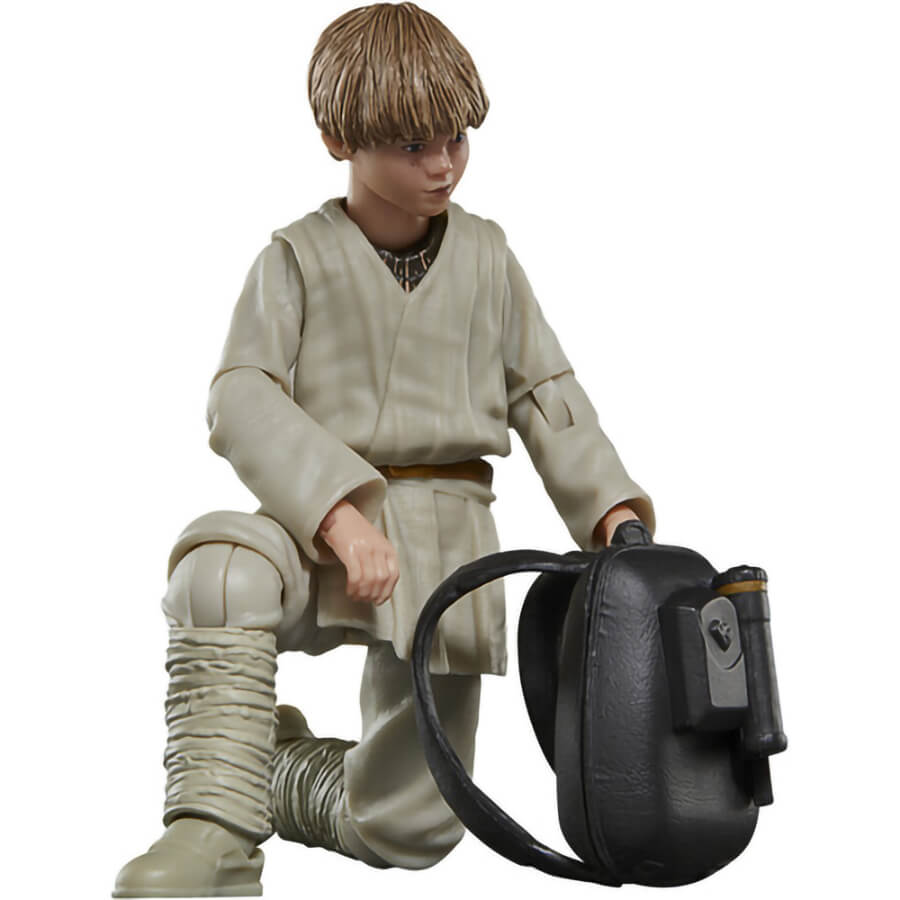 Anakin kneeling down with backpack
