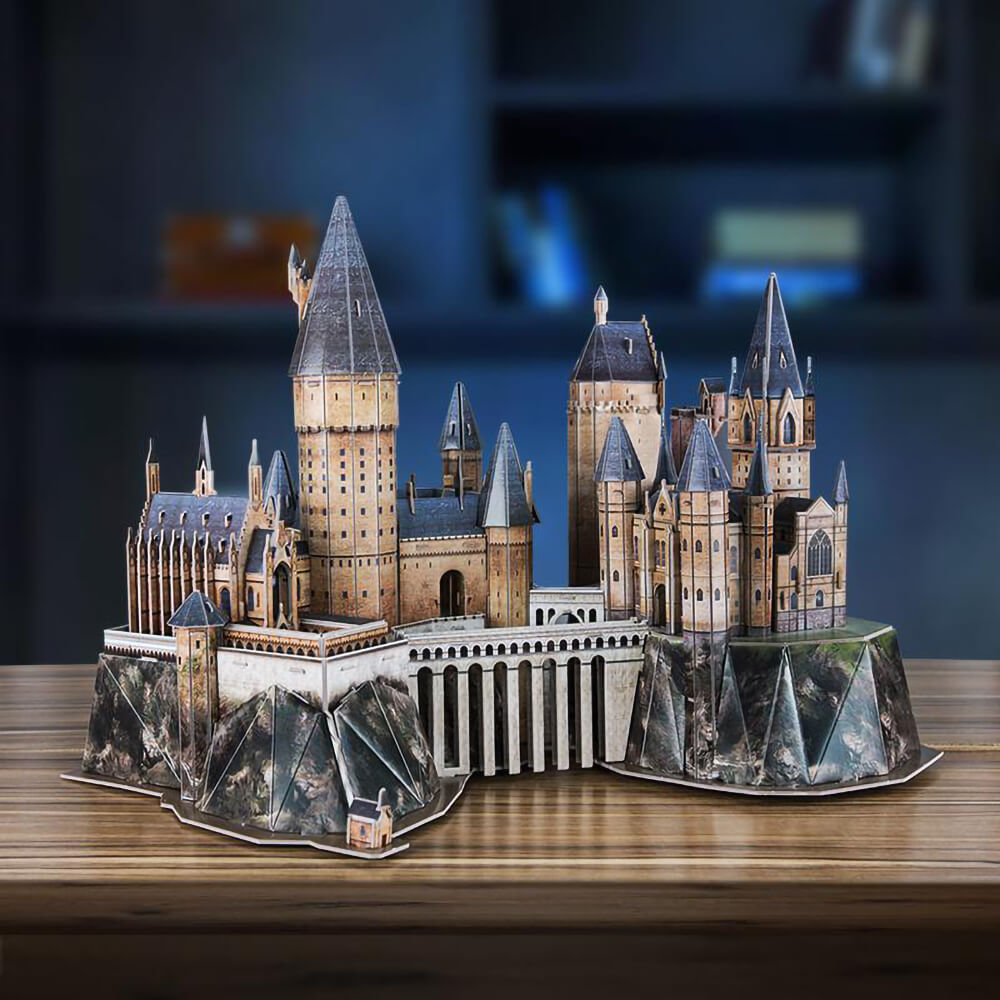 Metal Earth® ICONX Harry Potter™ Hogwarts in Snow 3D Metal Model