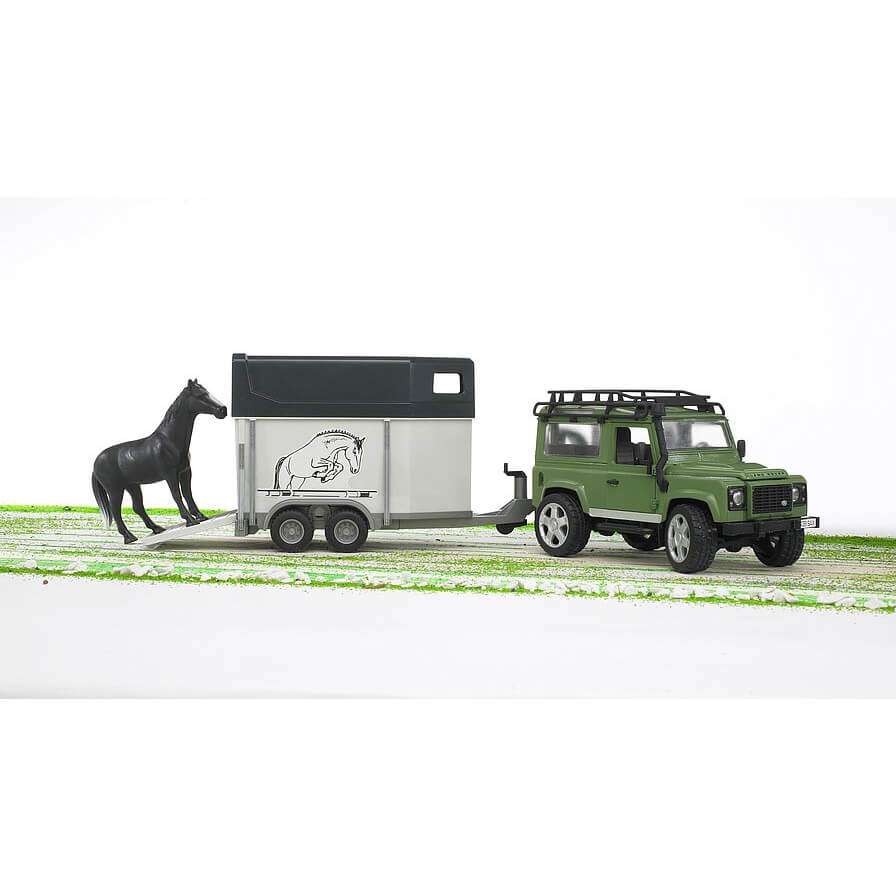 Bruder Land Rover Station Wagon w Horse Trailer & Horse