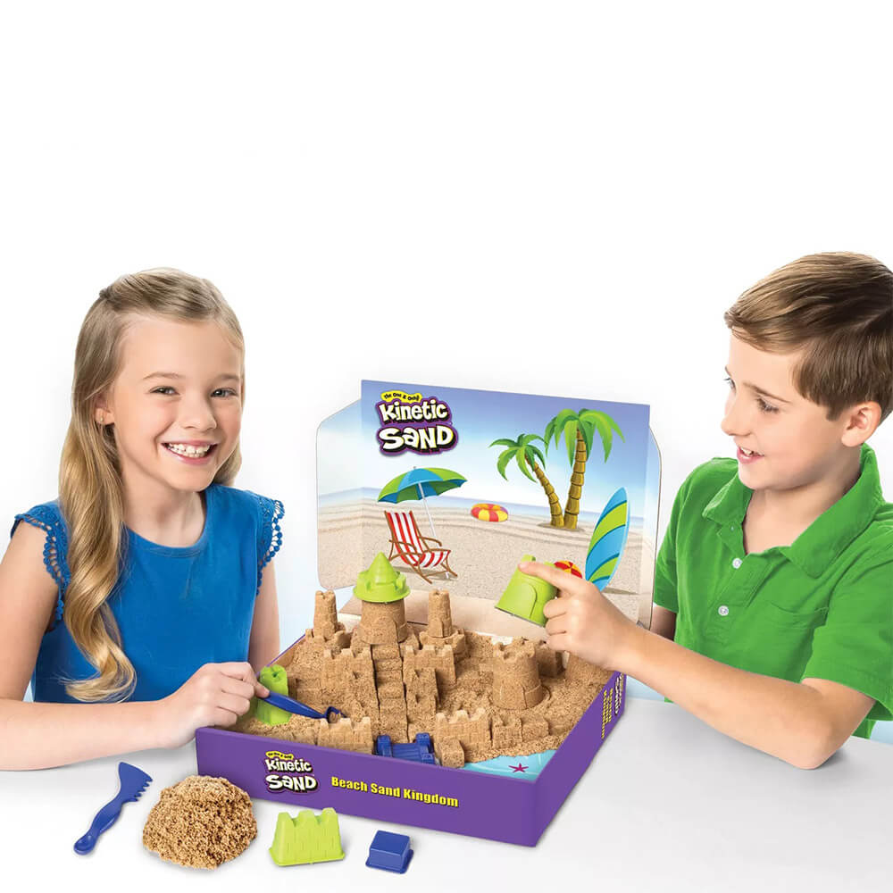 Kinetic Sand Beach Sand Kingdom Playset with 3 lbs of Beach Sand