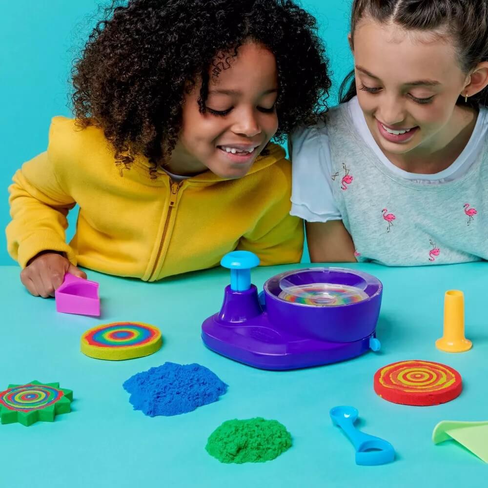 Kinetic Sand, Sandisfactory Set with 2lbs of Colored and Black Kinetic  Sand, Includes Over 10 Tools, Made with Natural Sand, Play Sand Sensory  Toys for Kids Aged 3 and Up – Shop Spin Master