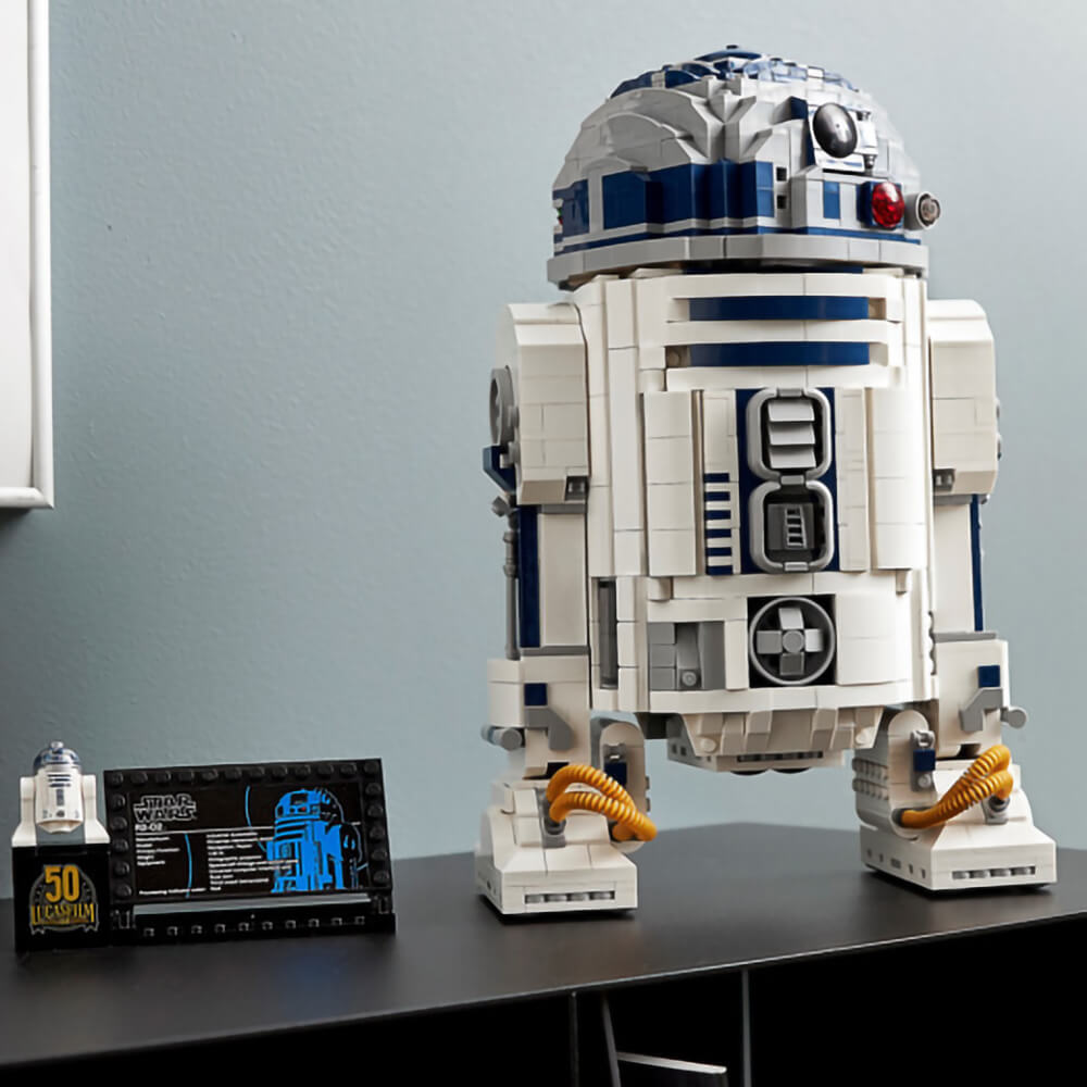 LEGO Star Wars R2-D2 2314 Piece Building Set (75308)