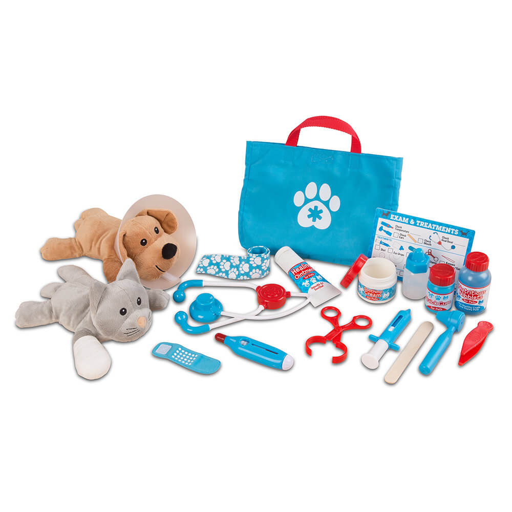 Melissa & Doug Examine & Treat Pet Vet Play Set