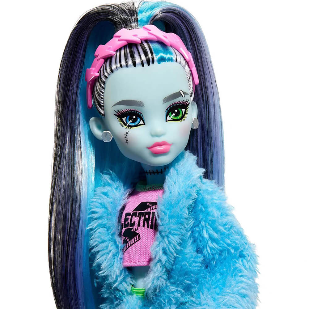 Monster High Creepover Party Frankie Stein Fashion Doll Set