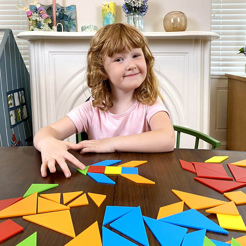 Thames and Kosmos Tangram Shapes Math Kit with Activity Cards